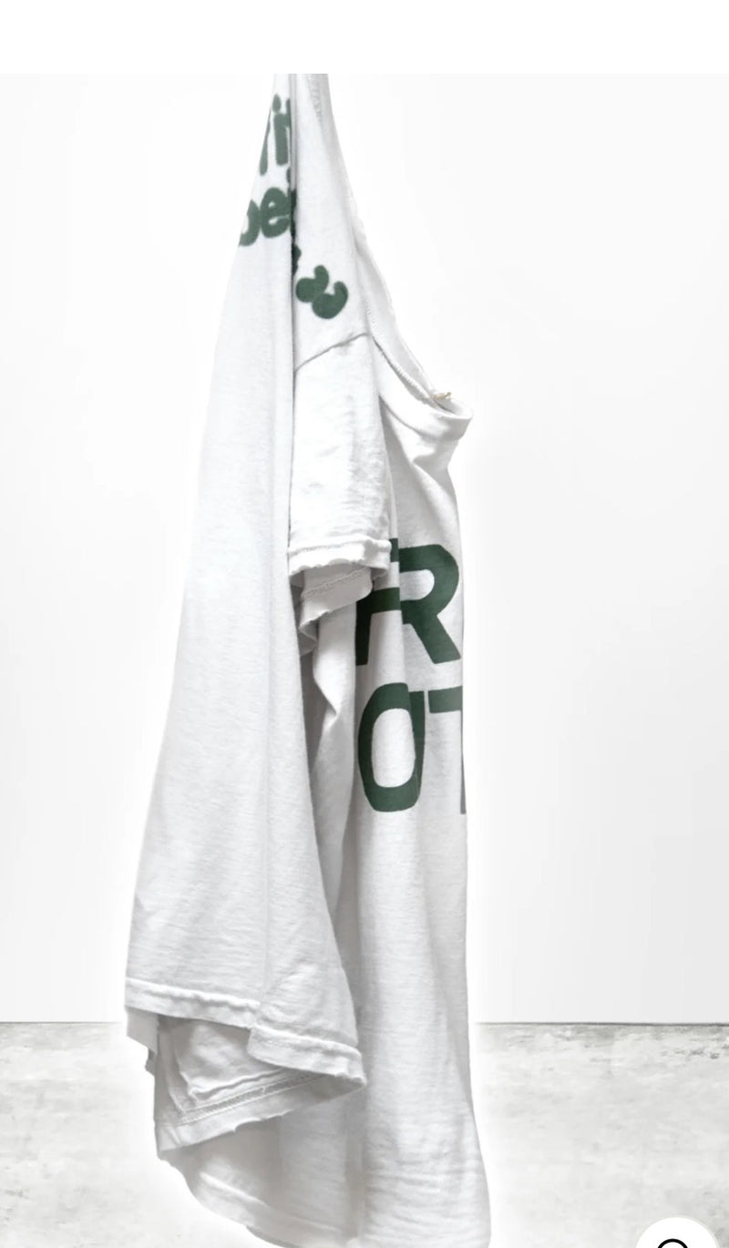 FREECITY "the doing of it is the being of it" SUPERVINTAGE shortsleeve t - laundry whites