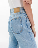 Harlow Ankle Straight Jean
Vintage Stretch Denim