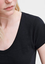Rag and Bone black U neck shortsleeve tshirt